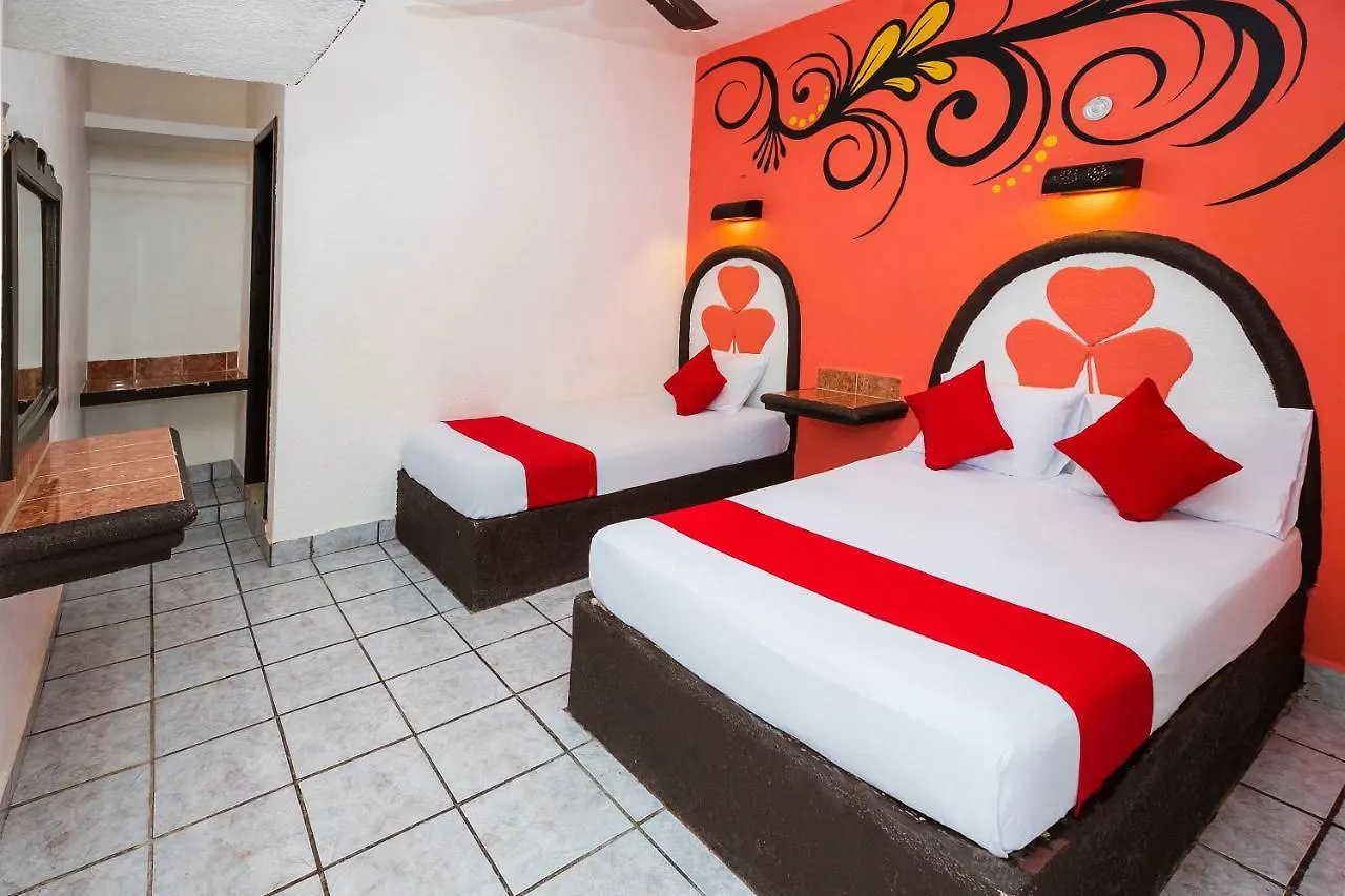 Hotel America Bacalar 3*,